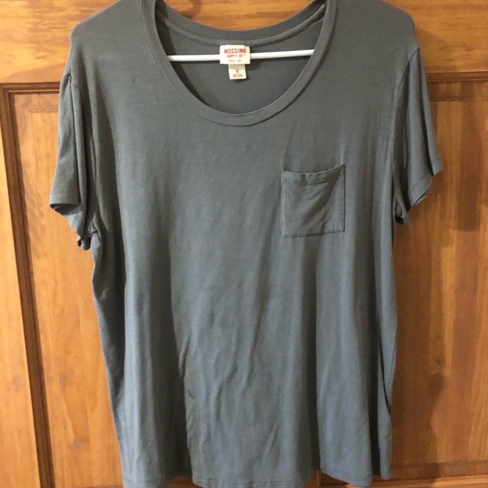 Short sleeve tee